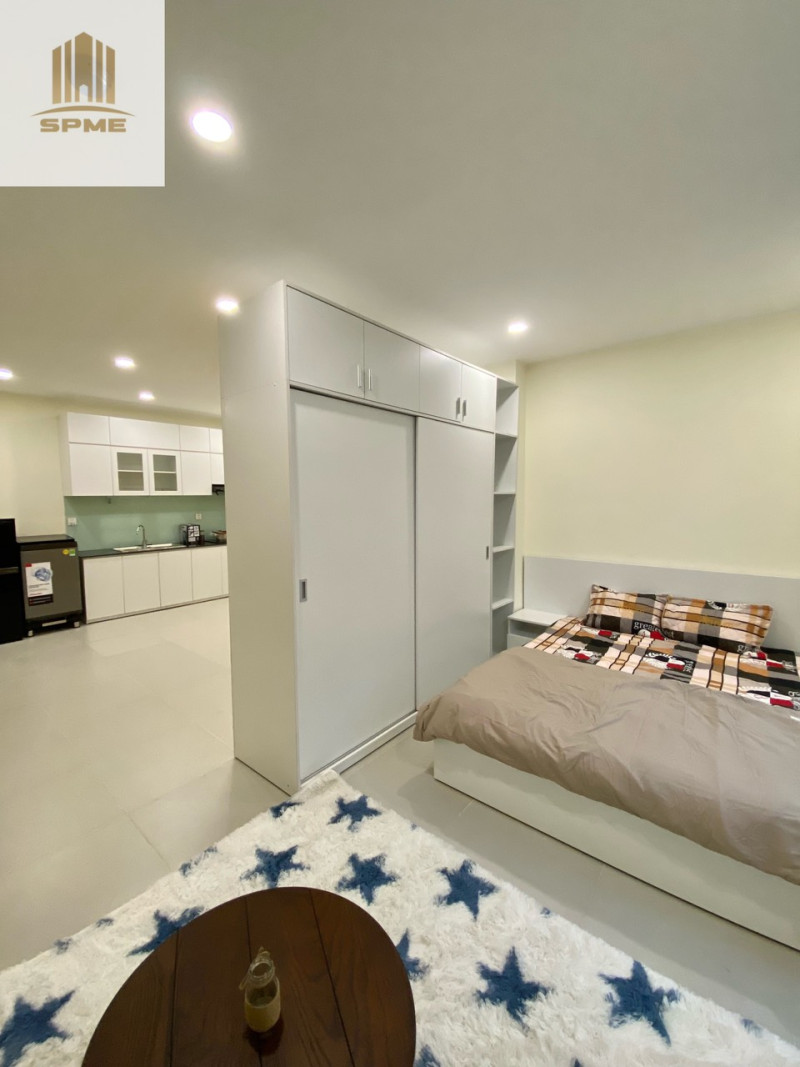 Sun-Filled Studio with Green View in Thao Dien