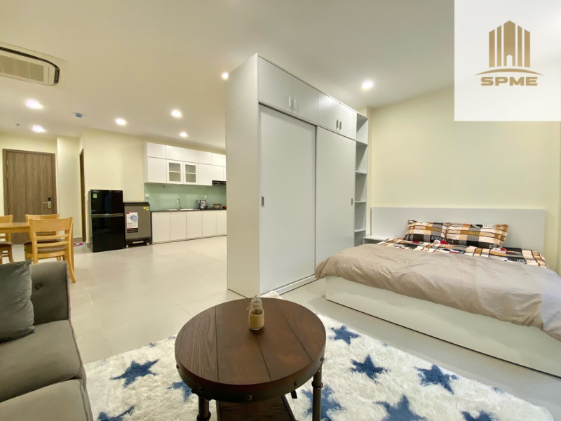 Sun-Filled Studio with Green View in Thao Dien