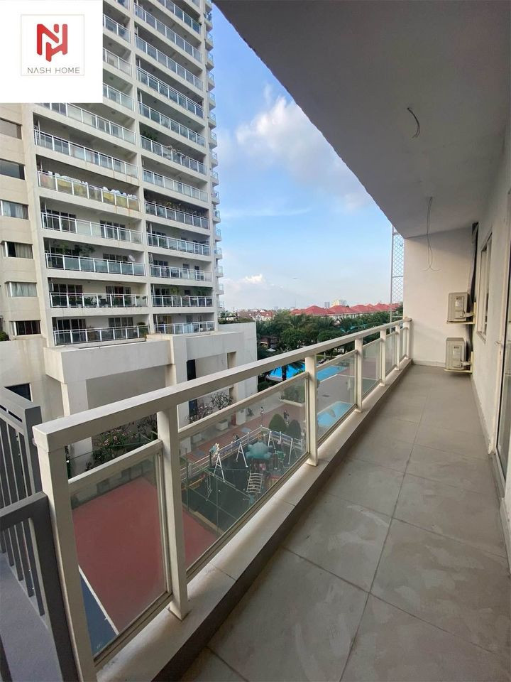 Big balcony- Beautiful Studio Retreat in Thao Dien