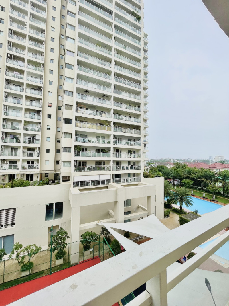 Big balcony- Beautiful Studio Retreat in Thao Dien