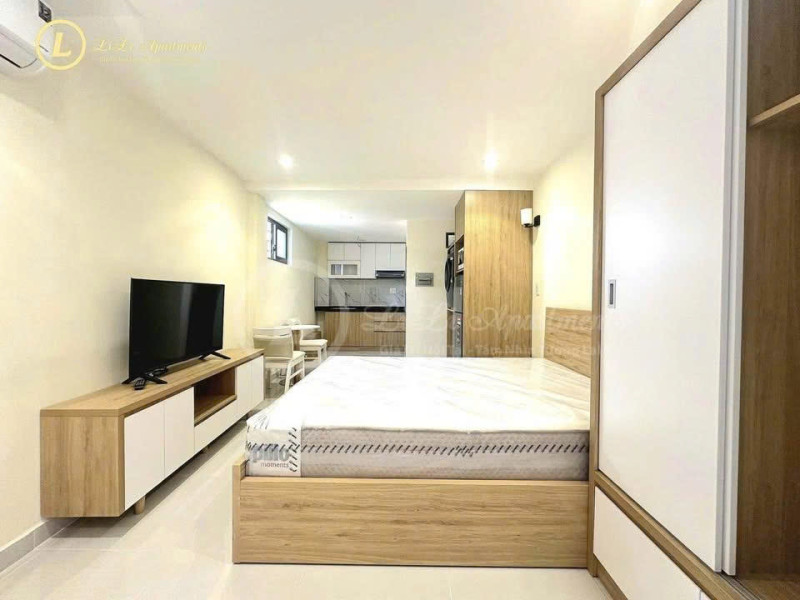 A Private Boutique-Style Studio