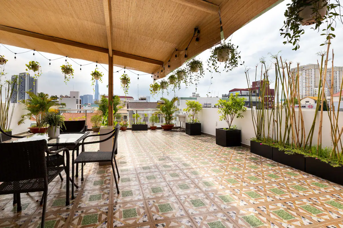 A Smartly Designed Studio Retreat